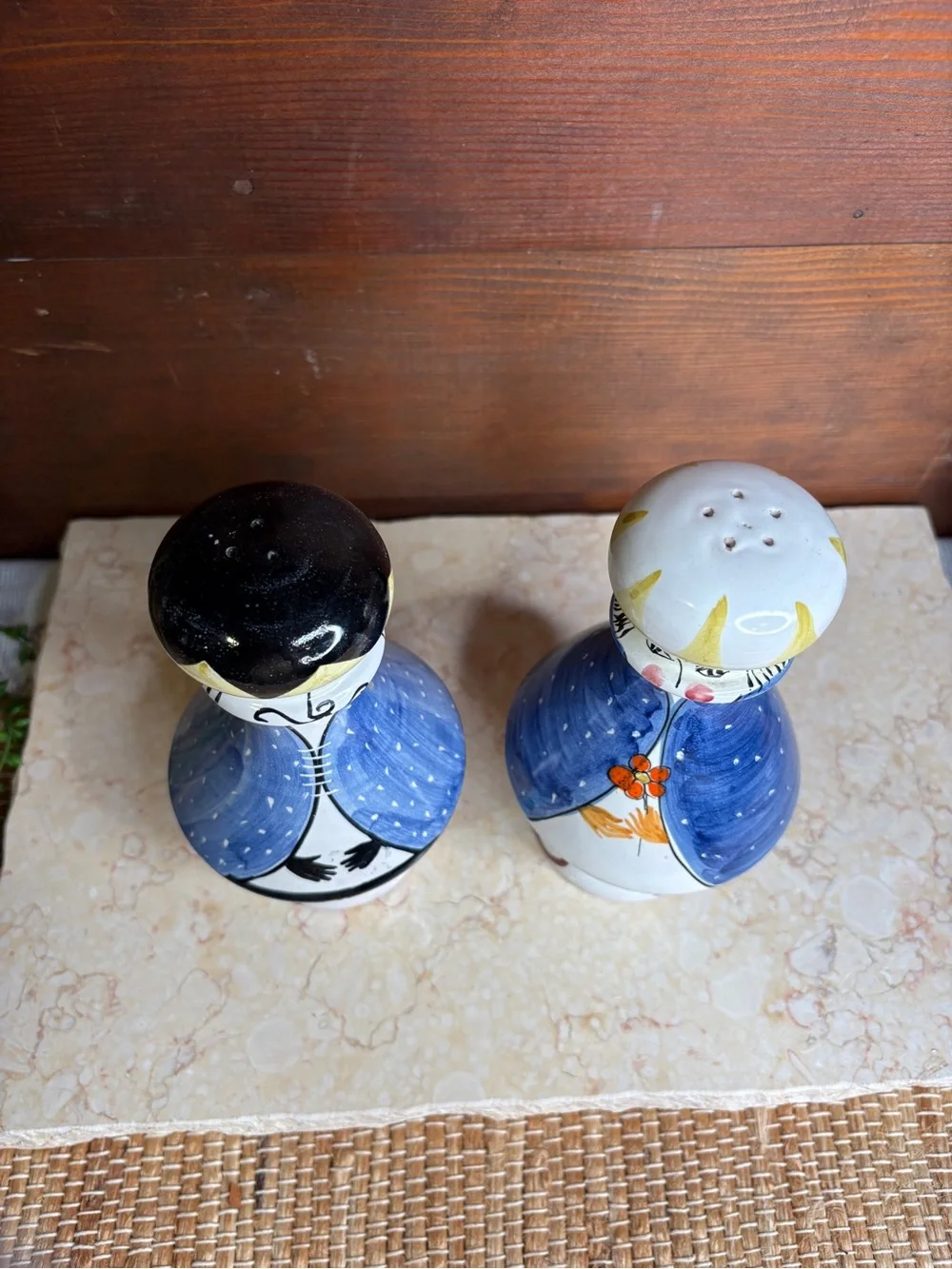 Vintage Italian Pottery King & Queen Salt and Pepper Shaker Set Hand Painted